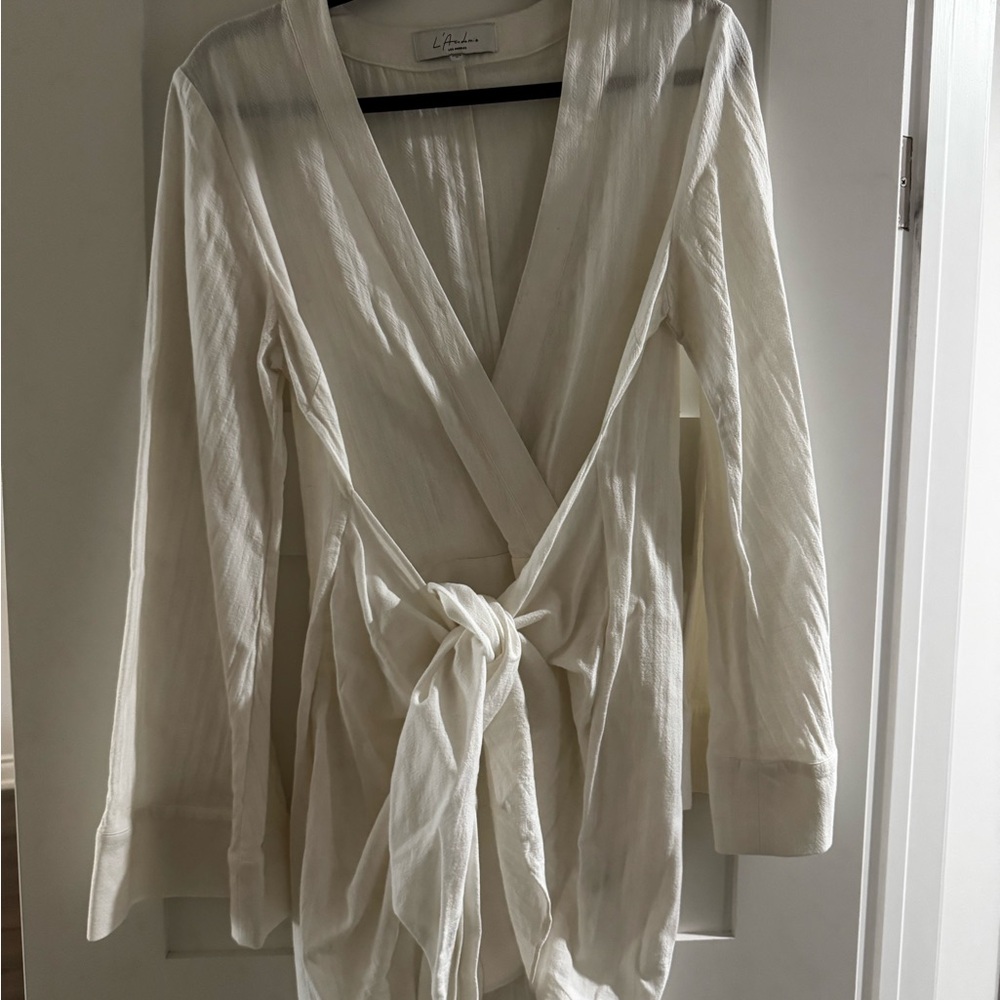 L'Academie White Shawl Collar Robe